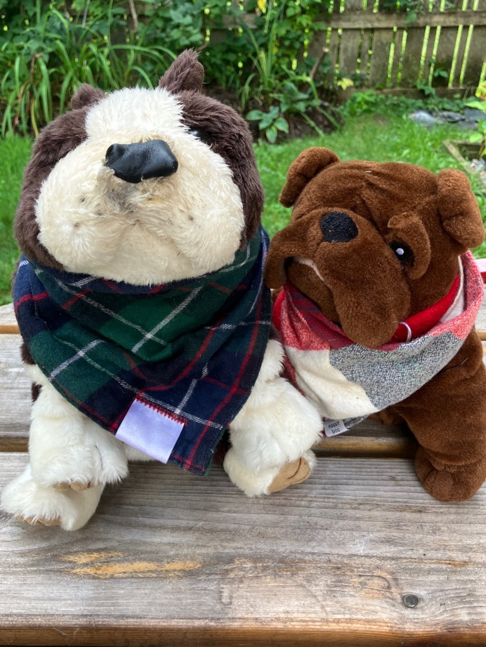 🐾 Vintage-Inspired Plaid Dog Bandana Set of 2 🐾